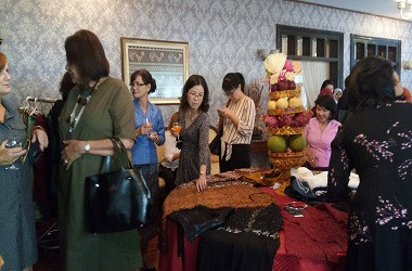 Produk Kerajinan dan Pakaian Indonesia Digemari di Laos