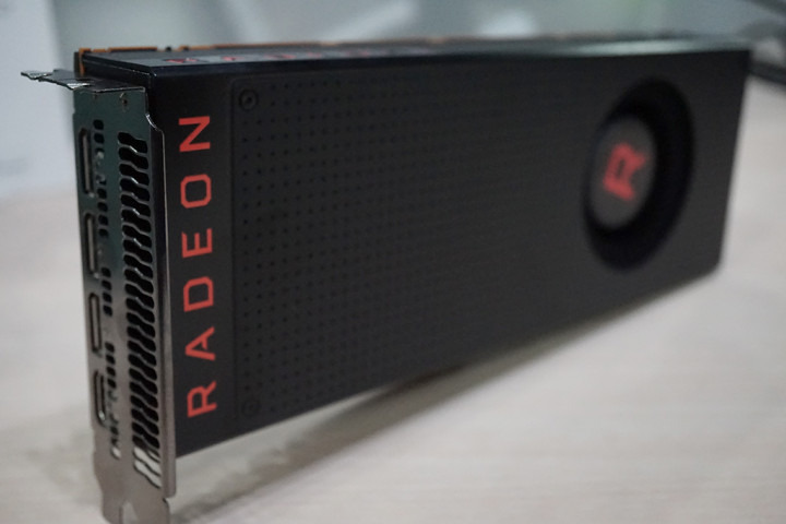 Radeon RX Vega 64, Kartu Grafis Canggih yang Telat Hadir di Pasar