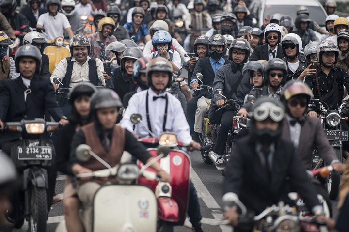 Ribuan Rider Meriahkan Distinguished Gentlemans Ride di Bandung