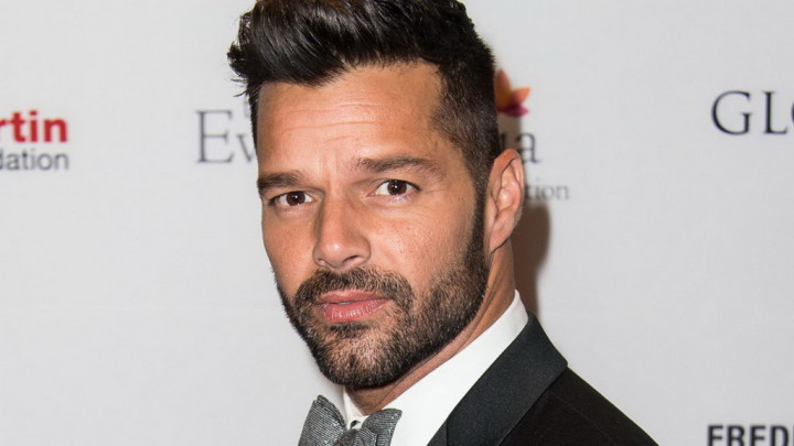 Ricky Martin Turut Menyumbang Korban Badai Maria