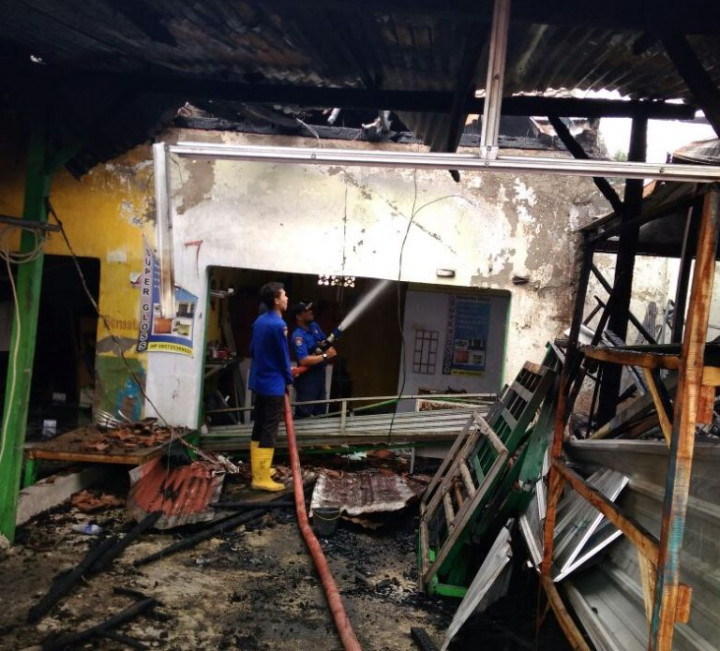 Empat Kios di Tegal Ludes Terbakar