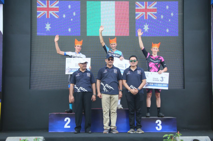 Pembalap Kuwait-Cartucho.es Juara Etape 1 Tour de Banyuwangi-Ijen