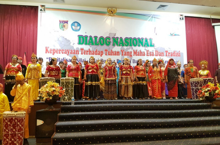 Revitalisasi Persatuan Bangsa Melalui Dialog Nasional di Pekan Budaya Indonesia III