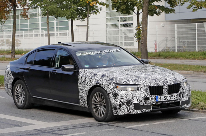 BMW Siapkan Seri-7 Baru Lampu Sipit
