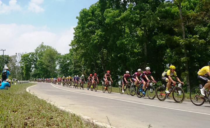 Etape 2 Tour de Banyuwangi-Ijen Dibuka dengan Minum Cokelat
