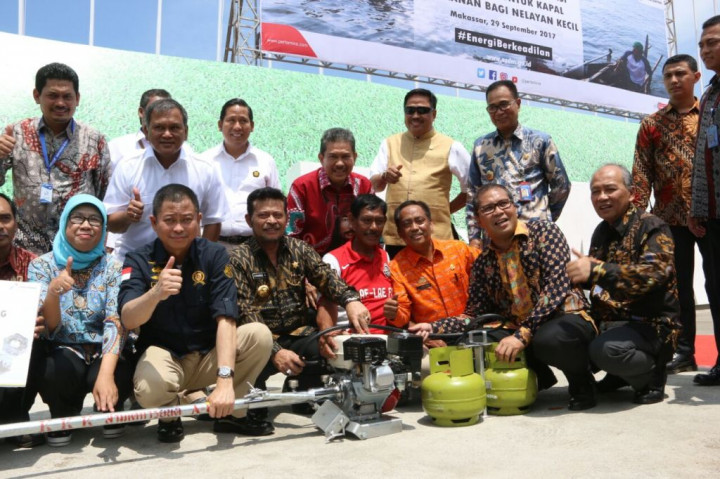 Konversi BBM ke BBG, Pertamina Bagikan Konverter Kit ke 1.375 Nelayan Makassar