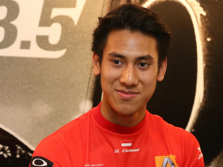 Sean Gelael Sapa Penggemar di Sirkuit Internasional Sepang