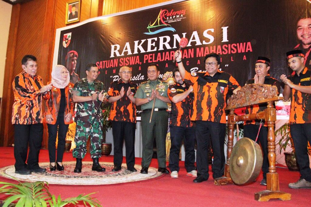 Ketua DPD RI Oesman Sapta Odang membuka Rakernas I Satuan Siswa, Pelajar dan Mahasiswa (Sapma) Pemuda Pancasila di Pekanbaru, Riau, Kamis, 28 September 2017 (Foto:Dok.DPD RI)