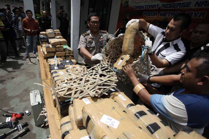 Polda Metro Jaya Tangkap Pembawa 252 Kg Ganja