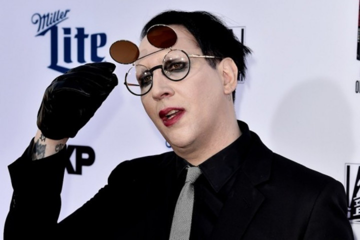 Kejatuhan Properti Panggung, Marilyn Manson Batalkan Konser