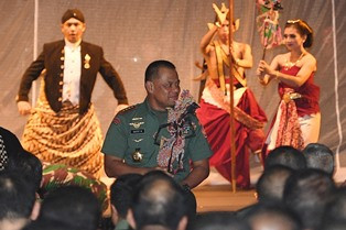 Militer Pilihan Ideal Saat Parpol tak Punya Opsi