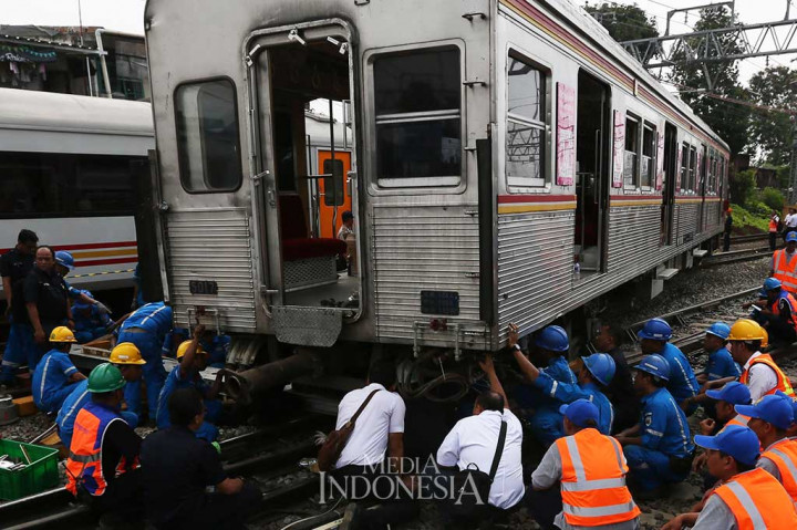 KRL Bogor-Angke Anjlok di Manggarai