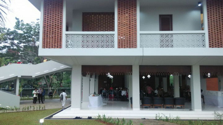 Djarot Minta Sekda dan Wali Kota Bangunkan JPO Masjid Kalijodo