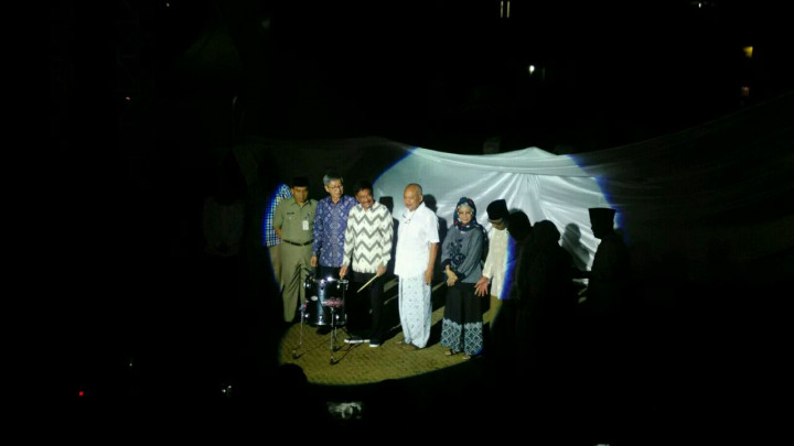 Peresmian Patung Menembus Batas Kalijodo Disinari Cahaya Purnama