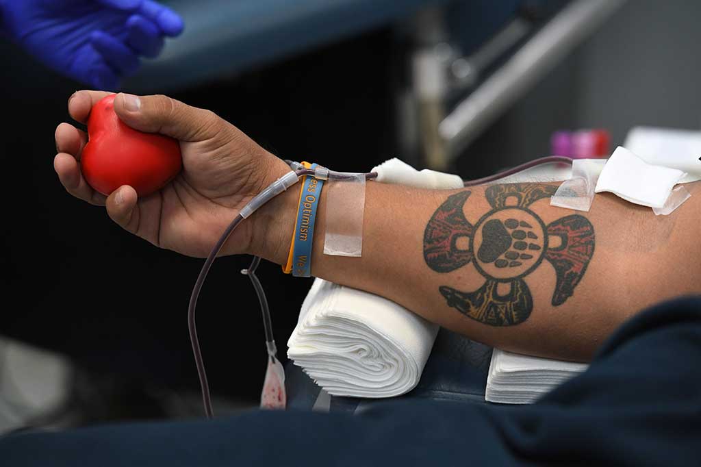 Pendonor Darah Antre untuk Korban Penembakan Las Vegas