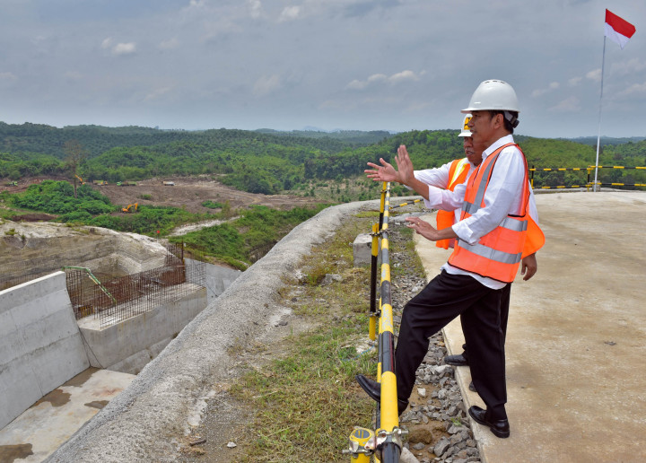 SMRC: Tingkat Kepuasan Kinerja Jokowi Capai 68 Persen
