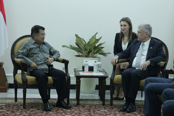 Pemerintah RI Tanggapi Tawaran Kerja Sama dari Polandia