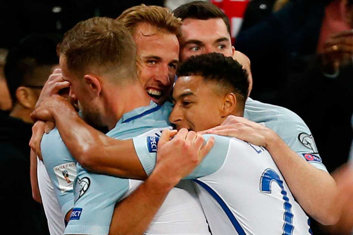 Inggris Lolos Secara Dramatis