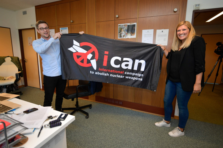 Kelompok Pelucutan Senjata Nuklir Menangkan Hadiah Nobel Perdamaian