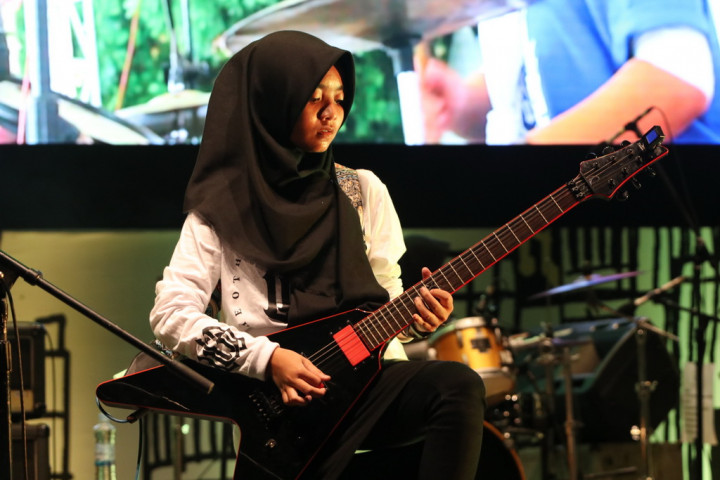 Hijaber Metal Voice of Baceprot Tampil Sebagai Pembuka Synchronize Festival
