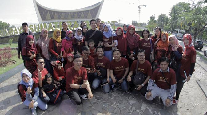 Trik Dude Harlino agar Bisnis Kulinernya Makin Disukai