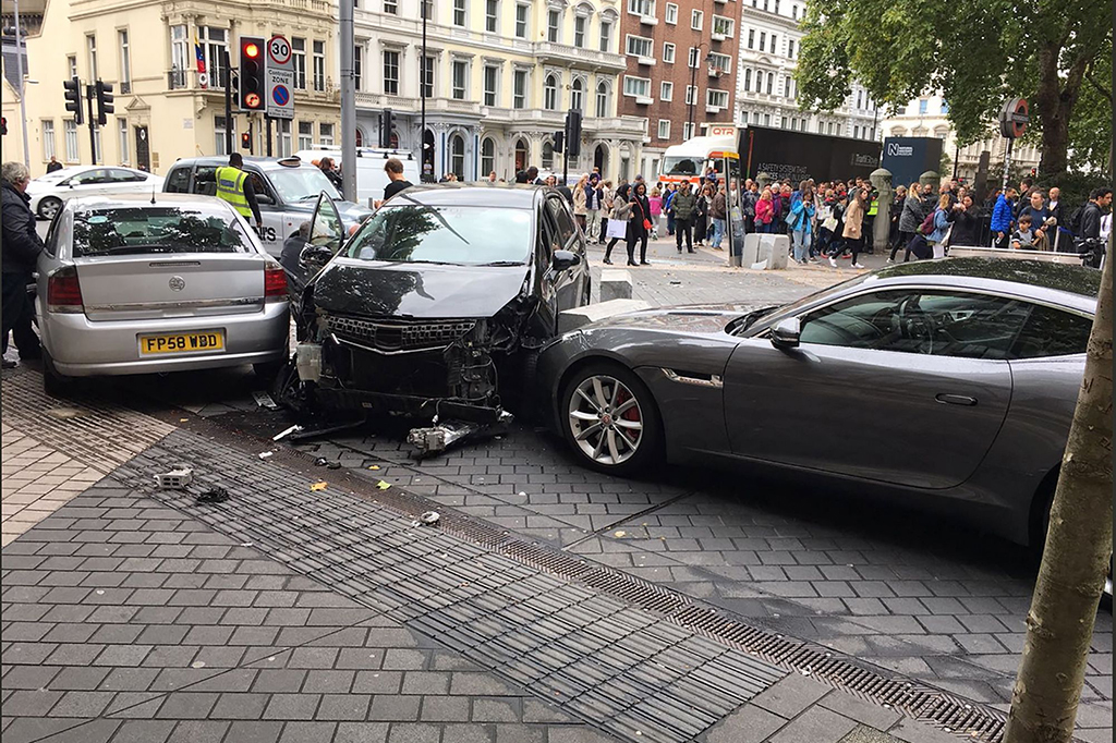 Mobil Tabrak 11 Pedestrian di London, Polisi: Bukan Aksi Teroris