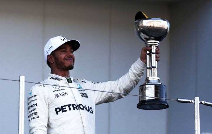 Perlebar Jarak dari Vettel, Hamilton: Ini Seperti Mimpi!