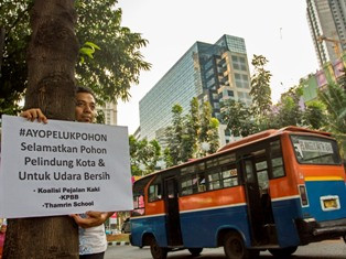 Gubernur Baru DKI Diminta Tinjau Ulang Revitalisasi Trotoar Sudirman-Thamrin