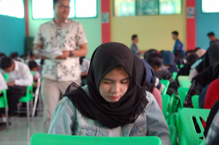 Berburu Tempat Kerja di SMK Peristek Tegal