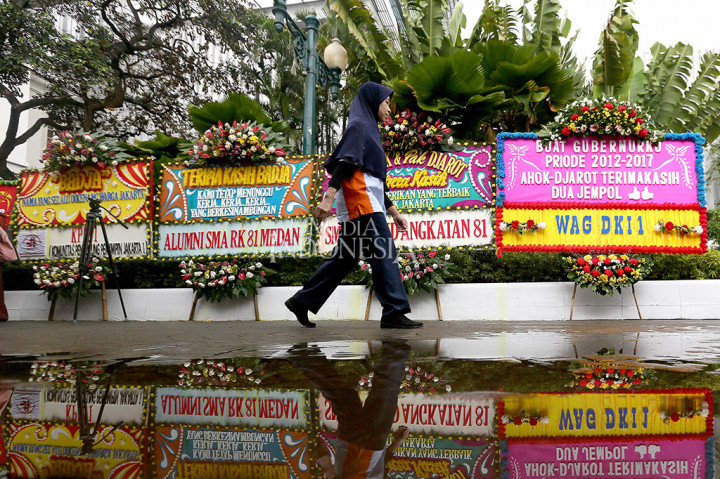 Karangan Bunga untuk Ahok-Djarot Kembali Banjiri Balai Kota