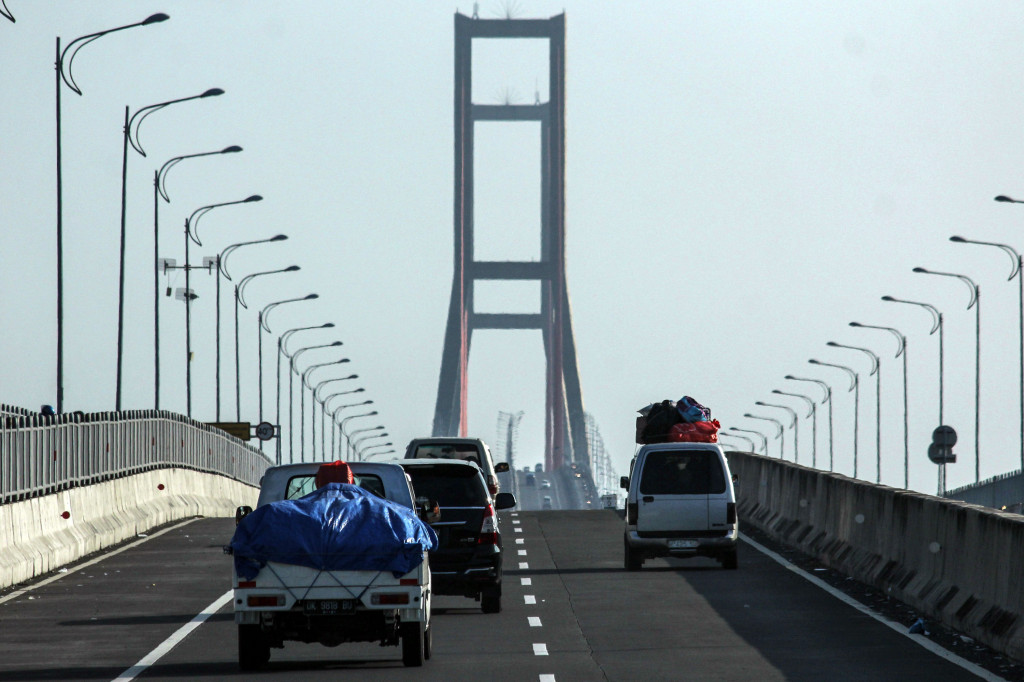 Jembatan Suramadu. --ANTARA FOTO/Didik Suhartono--