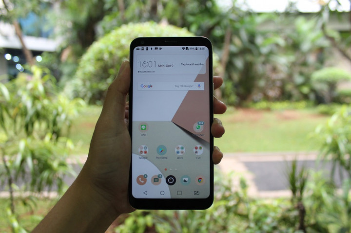 LG Q6, Menarik di Kelas Menengah