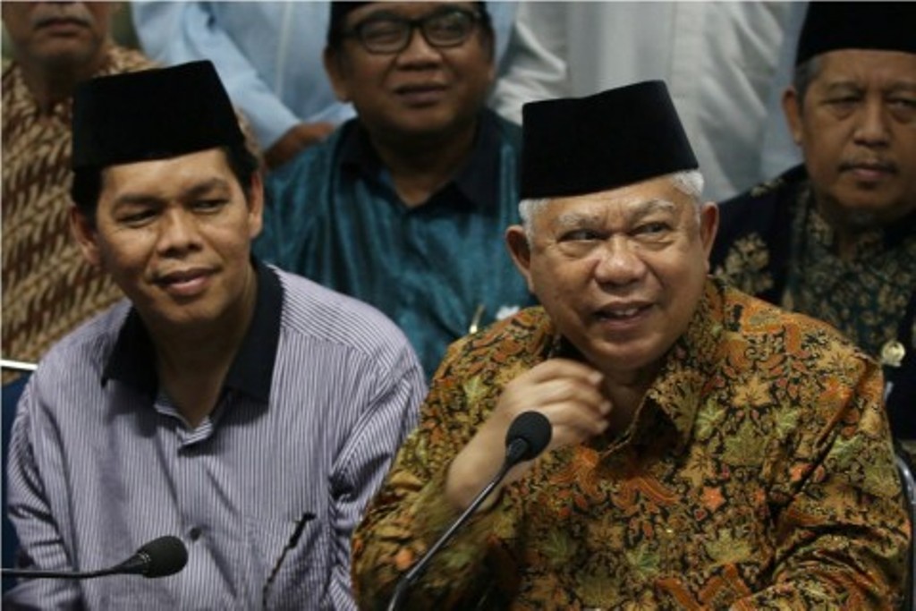 Ketua Umum Majelis Ulama Indonesia (MUI) KH Ma'ruf Amin (kanan). ANT/Rivan Awal Lingga.