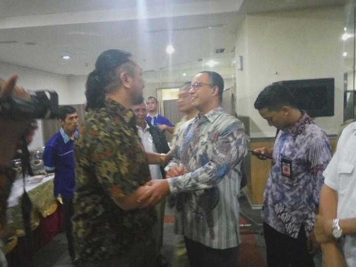 Anies Bahas Kampung Kumuh di DPRD DKI