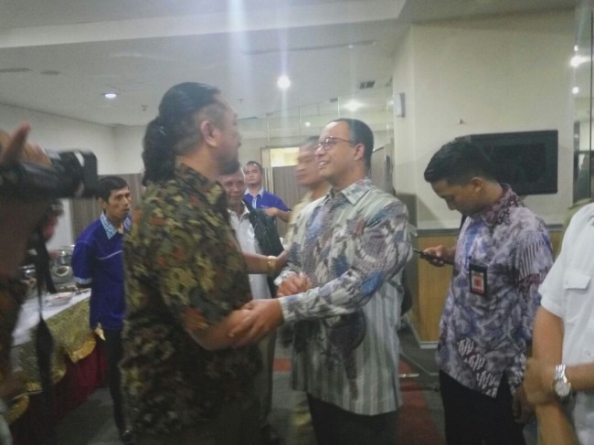 Anies Menolak Komentar soal Pencabutan Moratorium Reklamasi