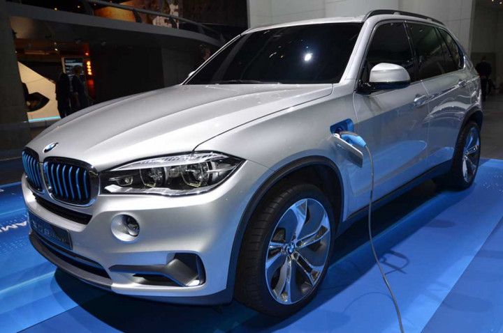 Harga Terlalu Tinggi, Alasan BMW Tak Jual X5 Hybrid