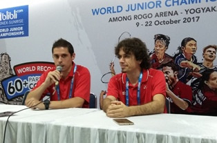 Tunggal Putri Spanyol, 'Sudah Jatuh Tertimpa Tangga Pula'