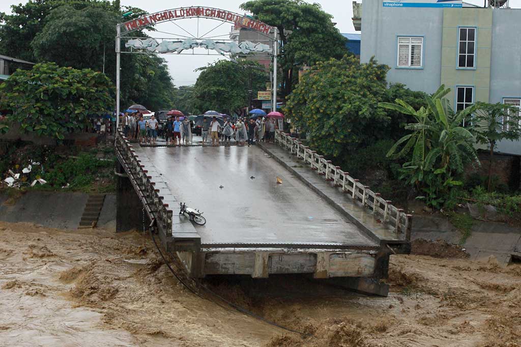 Banjir dan Tanah Longsor Landa Vietnam, 37 Tewas