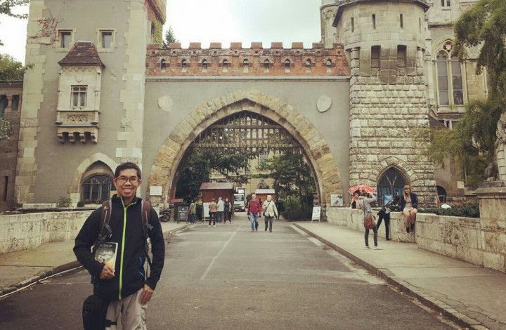 Ahmad Fuadi Tak Menyangka Novel Anak Rantau Jadi Buku Terlaris