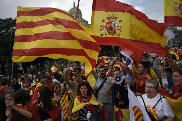 Catalan Leader Faces Heat on All Sides as Deadline Looms