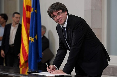 Presiden Catalonia Didesak segera Putuskan Status Kemerdekaan