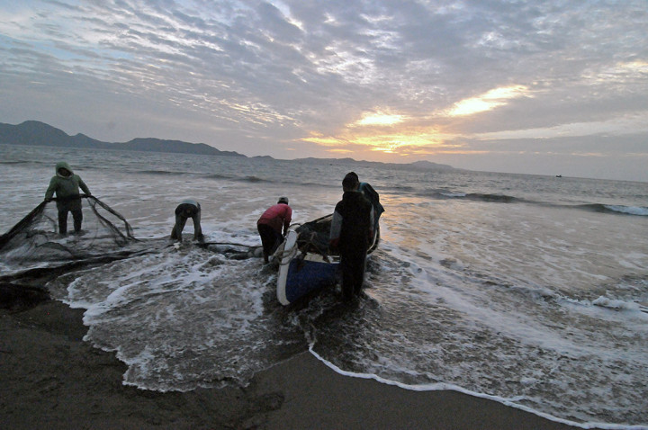 258 Nelayan Jepara Terima Alat Tangkap Ikan Ramah Lingkungan
