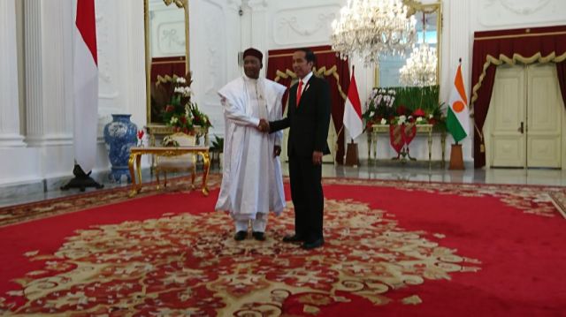 President Joko Widodo and Niger's President Mahamadou Issoufou (Photo:MTVN/Yogi)
