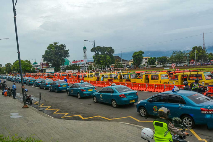 Angkutan Umum Konvensional Purwokerto Tolak Angkutan Daring