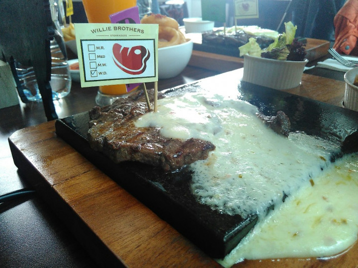 Willie Brothers Hadirkan Enam Varian Keju untuk Teman Makan Steak