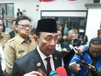 Kukuhkan Praja Baru, Menkopolhukam Ingatkan Soal Pengabdian