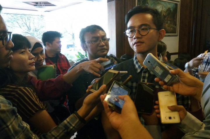 Gibran Gelar Rapat Koordinasi Jelang Pernikahan Kahiyang-Bobby