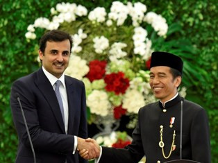 Jokowi Beri Kopi Khas Indonesia ke Emir Qatar