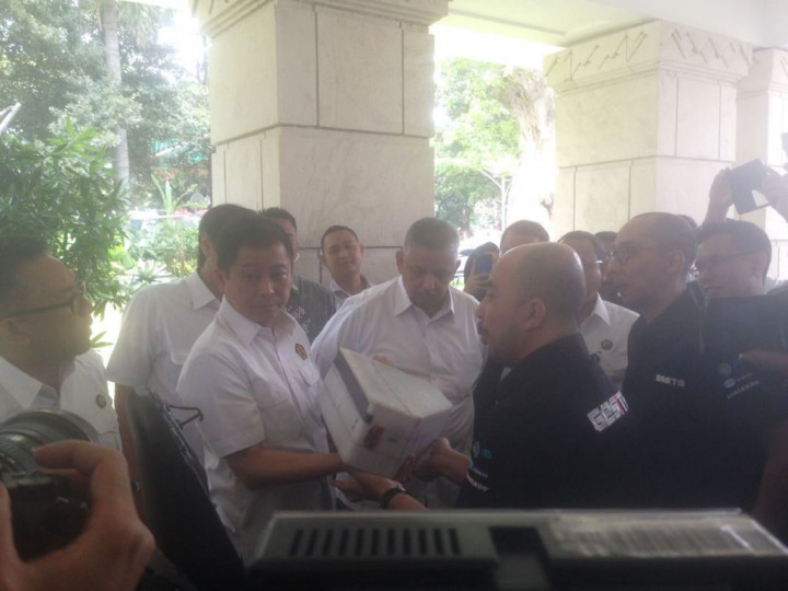 Jonan Minta PLN Bangun SPLU di SPBU