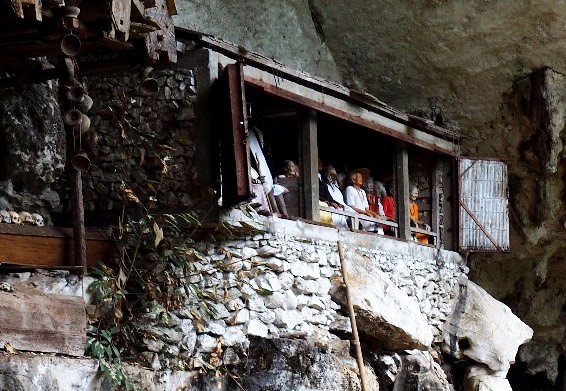 Belum ke Toraja Bila Tak ke Londa